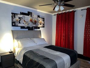 7 bedrooms, iron/ironing board, free WiFi, bed sheets