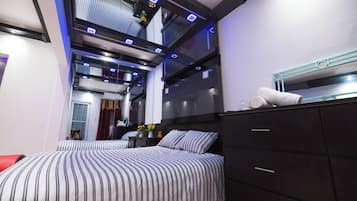 1 bedroom, free WiFi, bed sheets
