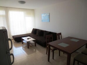 Blackout drapes, iron/ironing board, free WiFi - Breeze Apartments (Sveti Vlas)