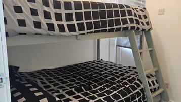 Apartment | 1 bilik tidur, seterika/papan seterika, Wi-fi percuma, cadar katil