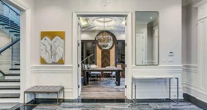 Luxury home Richmondhill