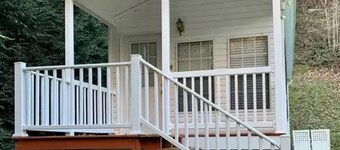 Recently Updated - Cozy Creekside Tiny Home w/ Full Kitchen; Walk to Distillery