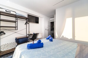 1 habitación, escritorio y wifi 