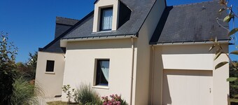 Recent house in a quiet estate in QUIMIAC