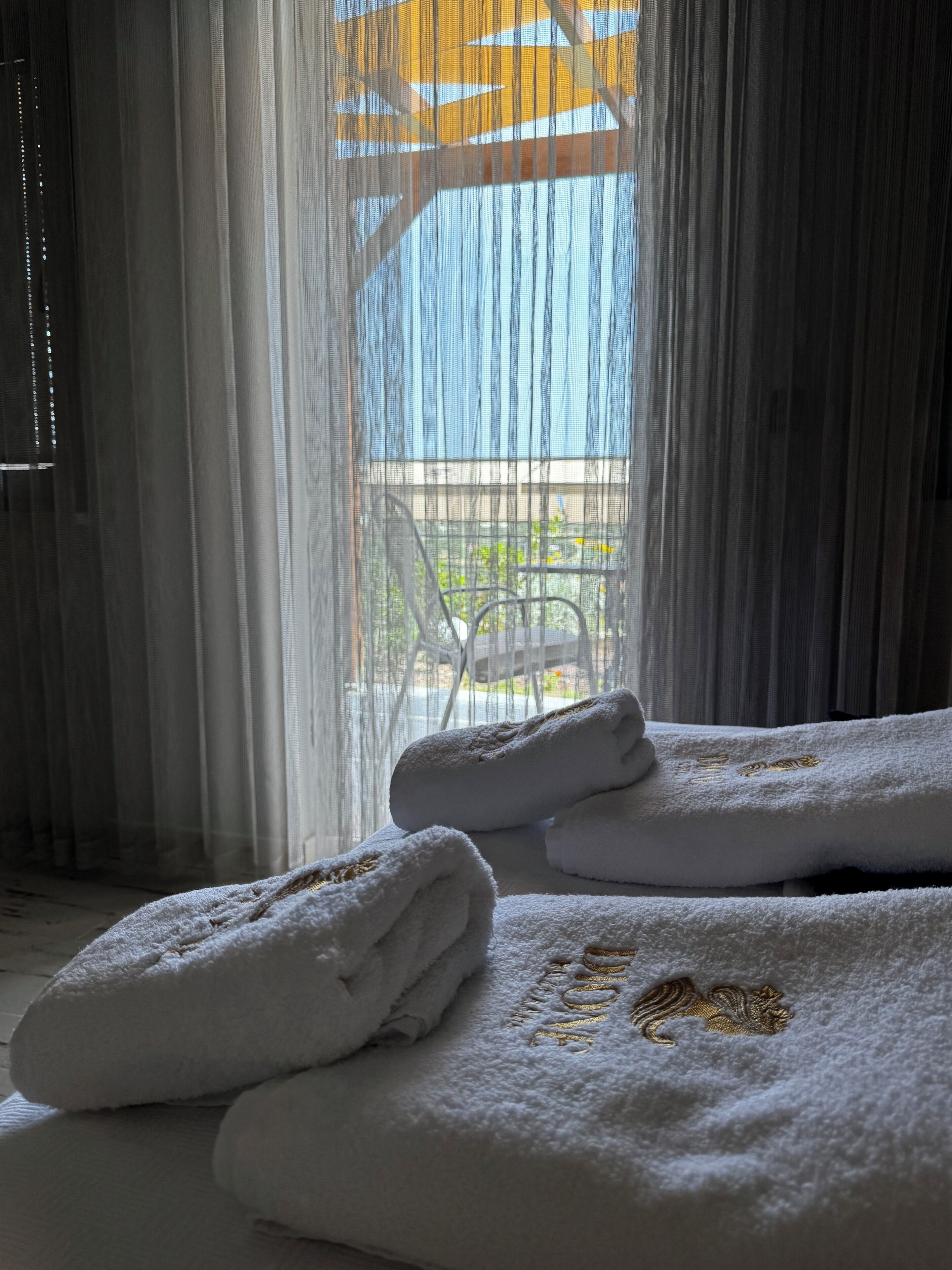 Literie de qualité supérieure, Wi-Fi gratuit, draps fournis