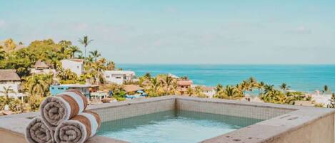 Bañera de hidromasaje exterior