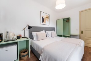 1 slaapkamer, een bureau, wifi, beddengoed