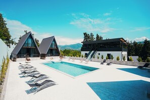 Outdoor pool - inwoods Tsikhisdziri (Tsikhisdziri)