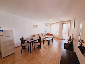 Blackout curtains, iron/ironing board, free WiFi - Top Apartments (Sveti Vlas)