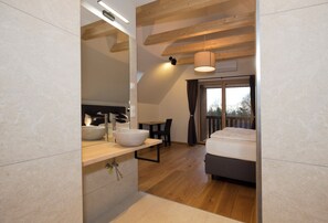 2 bedrooms, WiFi, bed sheets - Refugiuo in the forest (Unterweißenbach)