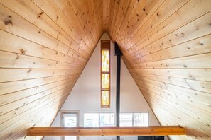 2 عدّة غرف نوم وخدمة الإنترنت