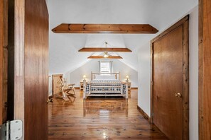 Suite | 4 bedrooms, Internet