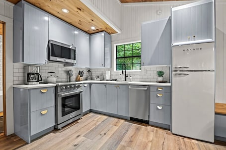 Suite | 1 bedroom, Internet