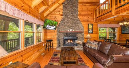 Pigeon Forge Cabin Game Room Dog Friendly Hot Tub