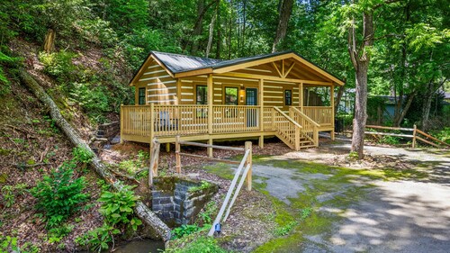 Gburg Pet-friendly Studio Cabin 5 Firepit Games