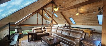 Rustic Riverside Ranch Getaway