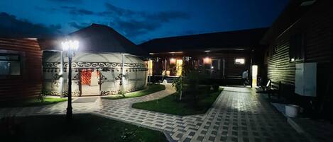 Cabin, Mountain View