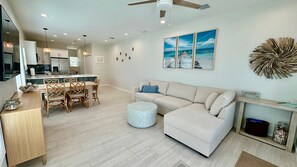 House | 3 bedrooms - Docked at Dakota Sunrise (Fort Myers Beach)