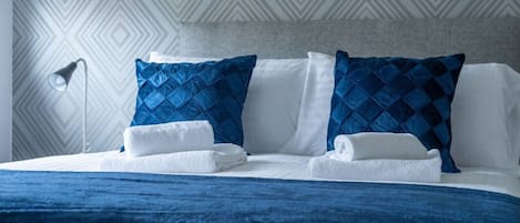 4 chambres, bureau, fer et planche à repasser, Wi-Fi gratuit