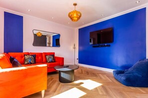 Smart TV, fireplace, video games, stereo