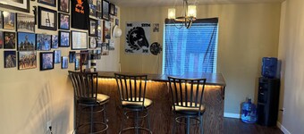 4-bedroom house in marvelous Grand Junction with AC, WiFi
