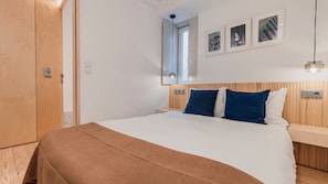 2 habitaciones, tabla de planchar con plancha y wifi gratis 