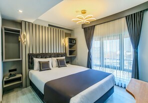 Classic Single Room, Patio | Minibar, in-room safe, desk, laptop workspace - med line hotel  (Arnavutköy)