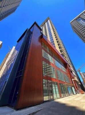 Exterior - Cozy 1-bedroom apartment in fantastic Batumi with AC, WiFi (Batumi)