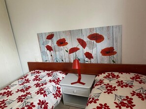 3 bedrooms, WiFi - F4 apartment in park with swimming pool (Saint aygulf)