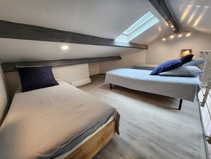 2 bedrooms, in-room safe, iron/ironing board, travel crib