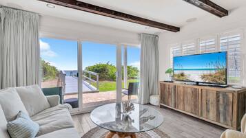 Condo, 1 Double Bed (Ramsgate 2) | Living area