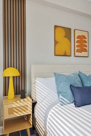 2 bedrooms, desk, iron/ironing board, travel cot