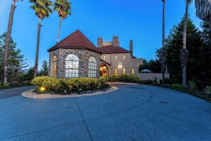 Exterior - Bed & Breakfast Hot Tub & Views for Explorers (Healdsburg)
