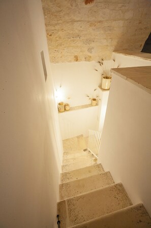 Handrails in stairways