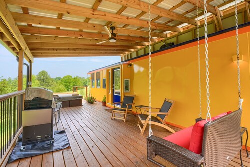 The Caboose at SR Station No. 1 | Hocking Hills