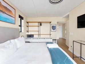 2 bedrooms, in-room safe, iron/ironing board, WiFi