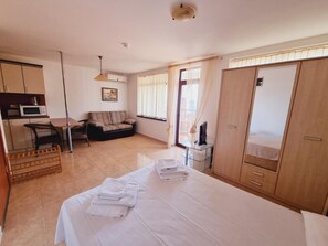 Blackout curtains, iron/ironing board, free WiFi - Etara 4 Apartments (Sveti Vlas)