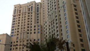Exterior - Free Gym and Pool Near to Beach Bunk Bed (Dubai)