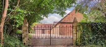 Countryside escape | Pass the Keys