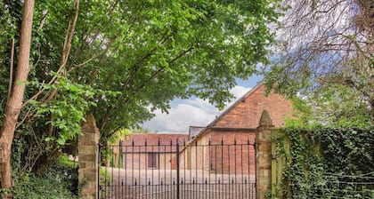 Countryside escape | Pass the Keys