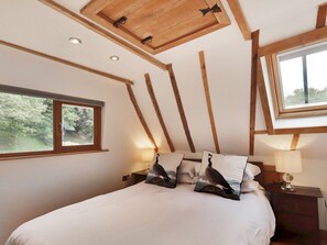 2 soverom, strykejern/-brett, wi-fi (inkludert) og sengetøy