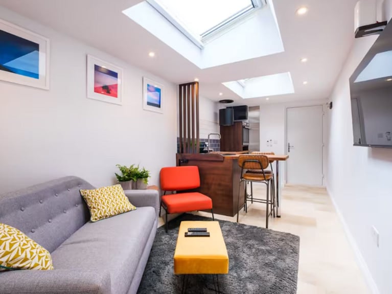 Studio37 - A Cosy, Stylish Central Hideaway | Pass The Keys - Cirencester