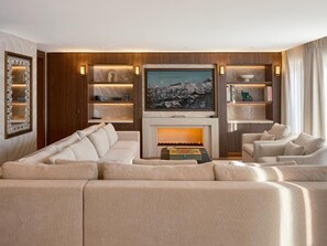 Living area - Maya Hotel Courchevel 1850 (COURCHEVEL)