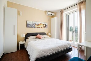 1 quarto, acesso à internet