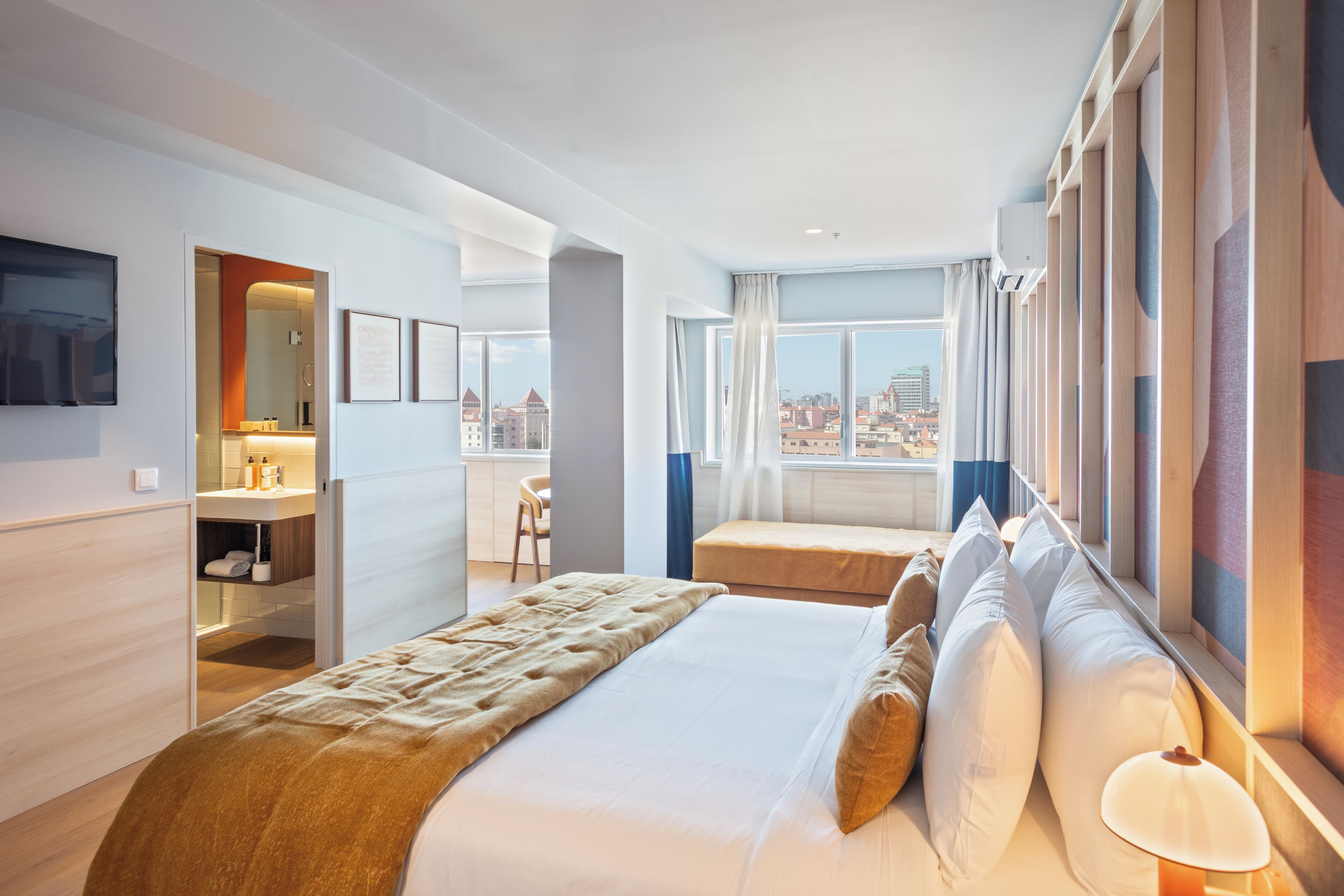 Minibar, cassaforte in camera, tende oscuranti, Wi-Fi gratuito