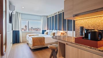 Standard Double Room | Minibar, in-room safe, blackout drapes, free WiFi