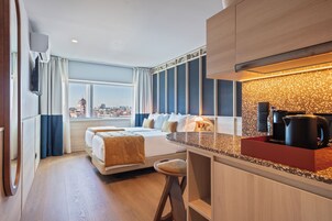 Standard Double Room | Minibar, in-room safe, blackout drapes, free WiFi