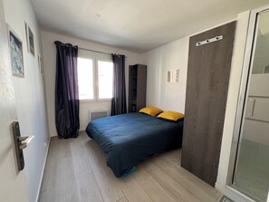 1 bedroom, WiFi, bed sheets