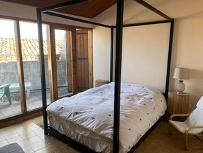 4 Schlafzimmer, Bügeleisen/Bügelbrett, kostenloses WLAN, Bettwäsche