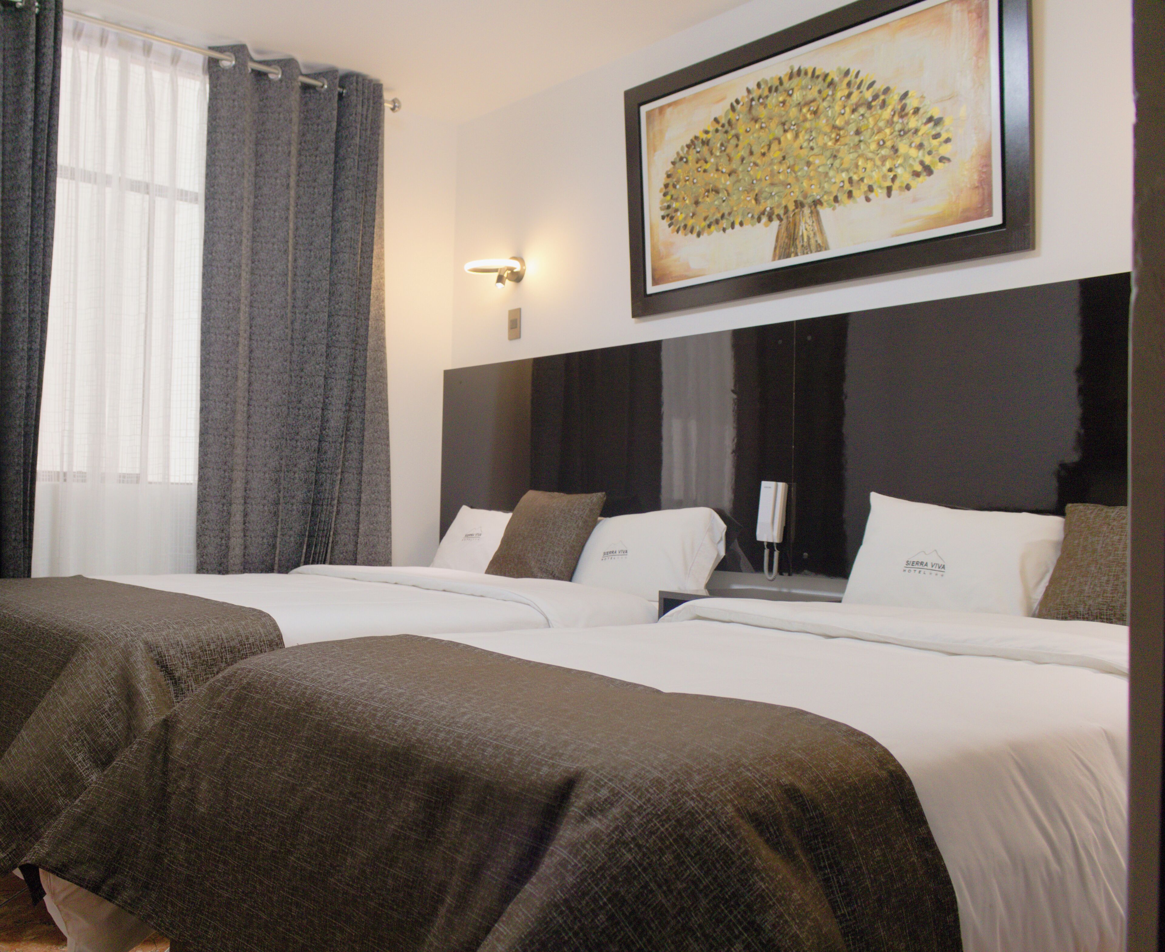 書桌、筆電工作空間、免費無線上網